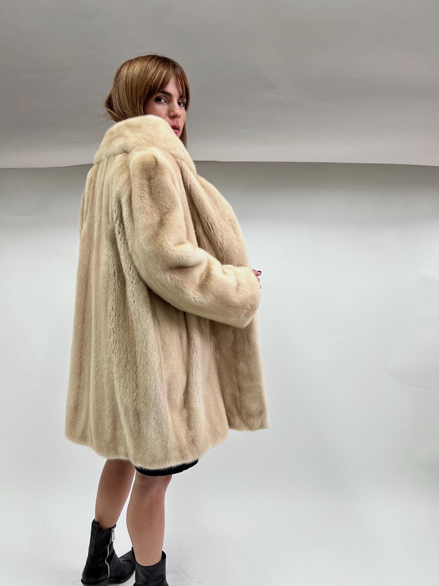 Real Saga Mink Fur Coat: Beige Palomino Velvet, Luxury Gift