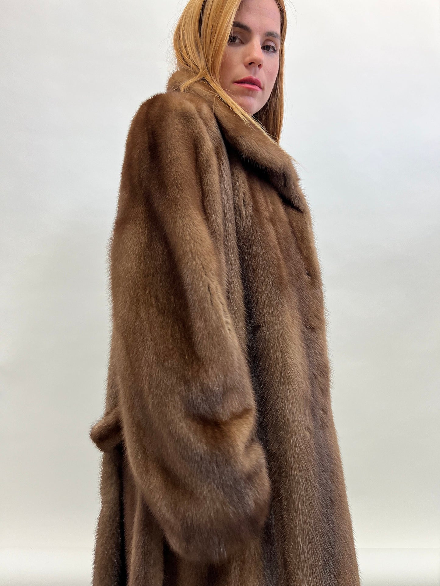 Handmade Demi Buff Mink Fur Coat: Long Collared Stroller, Medium/XLarge