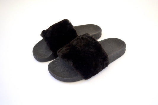 Real Beaver Fur Slides: Black Rubber Pool Slippers