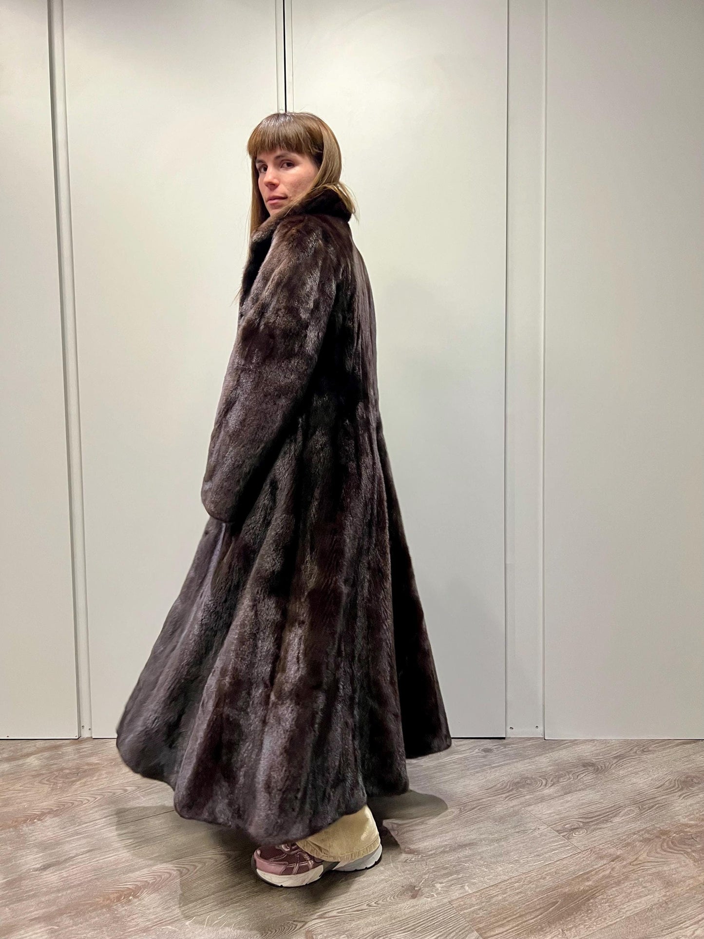 Handmade Mahogany Mink Fur Long Coat: Godet Style, Luxury Gift