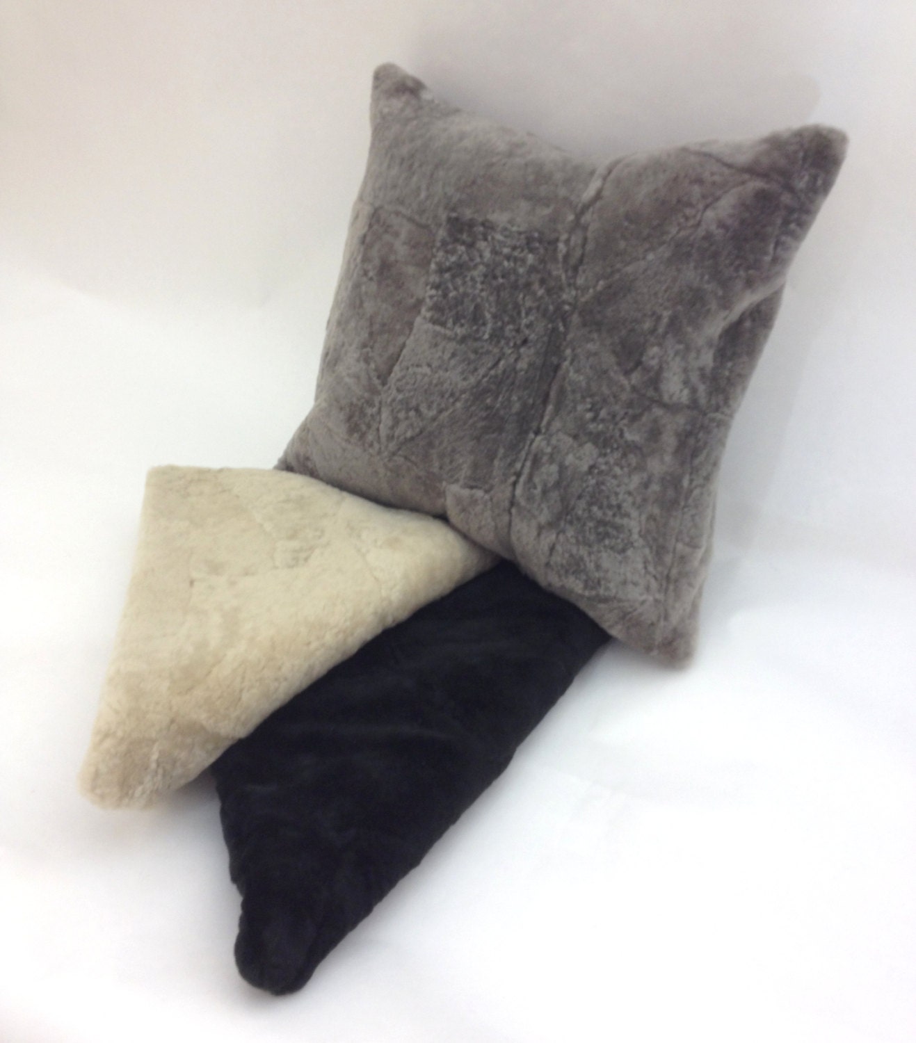 Shearling Fur Pillow Cover: Sheepskin Decorative Pillow, 45x45 cm