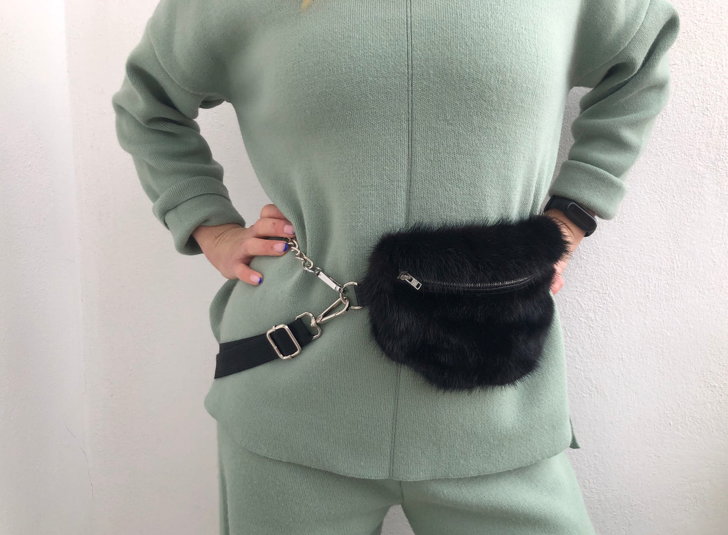 Black Mink Fur Bumbag with Chain: Luxury Fanny Pack