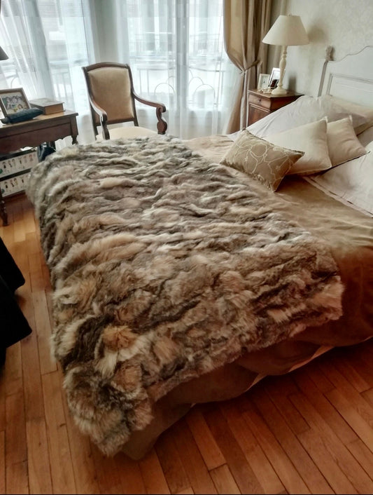 Real Fox Fur Throw Blanket: Luxury Bedspread, Warm Deco (82.61x45.2 inches)