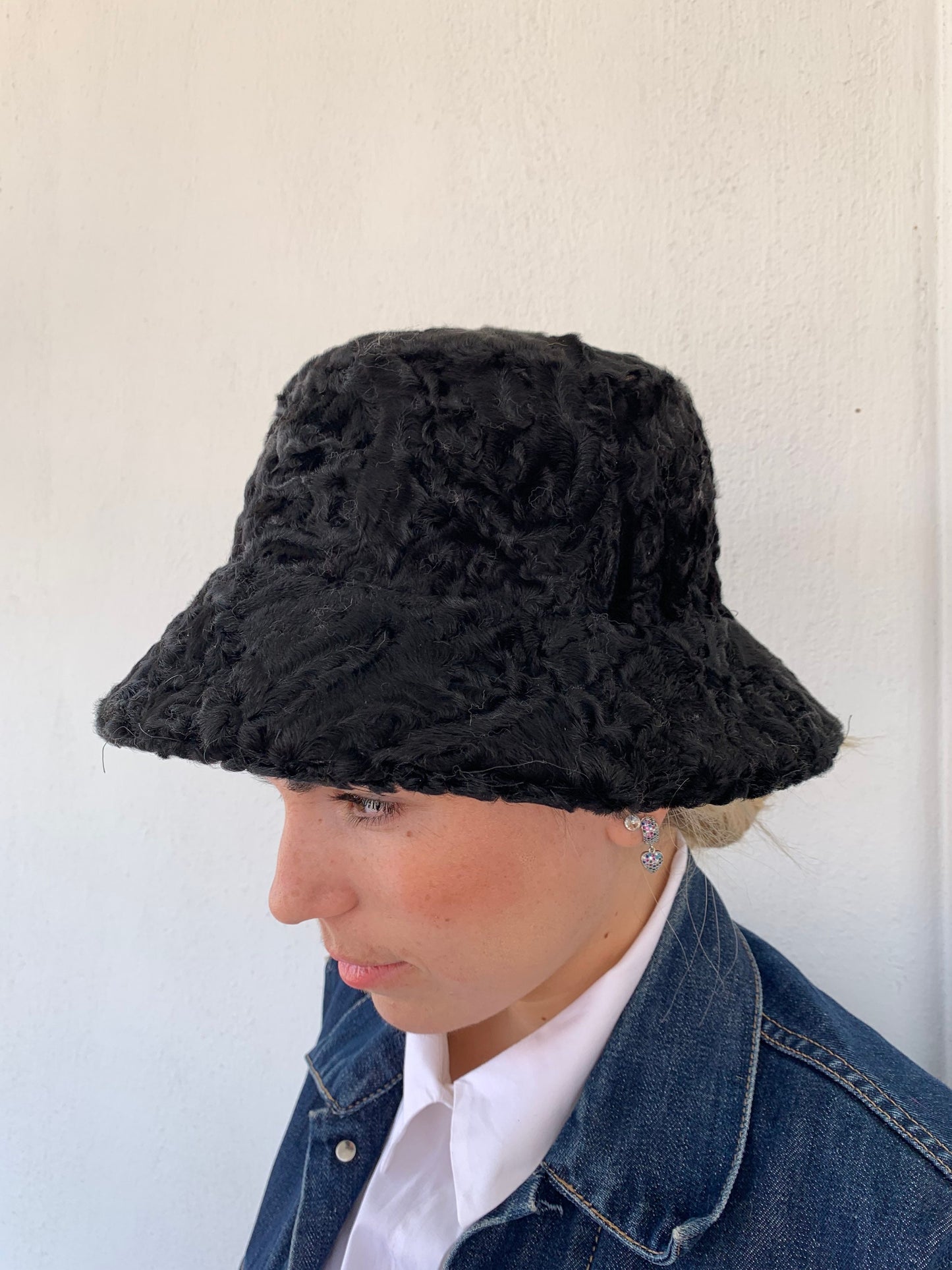 Swakara Lamb Fur Bucket Hat: Black Fisherman's Warmer