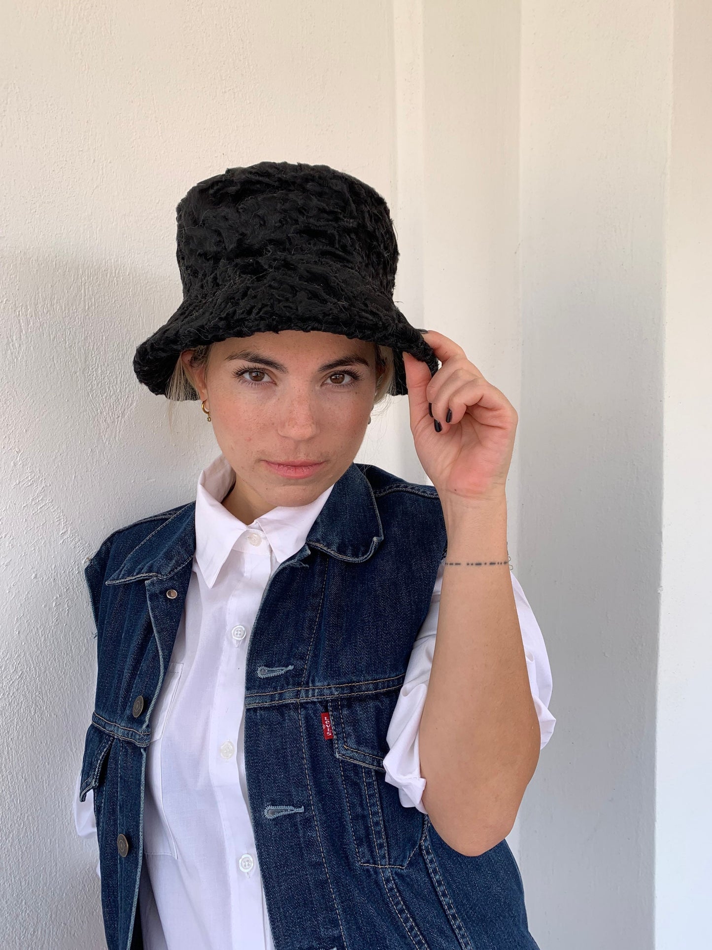 Swakara Lamb Fur Bucket Hat: Black Fisherman's Warmer