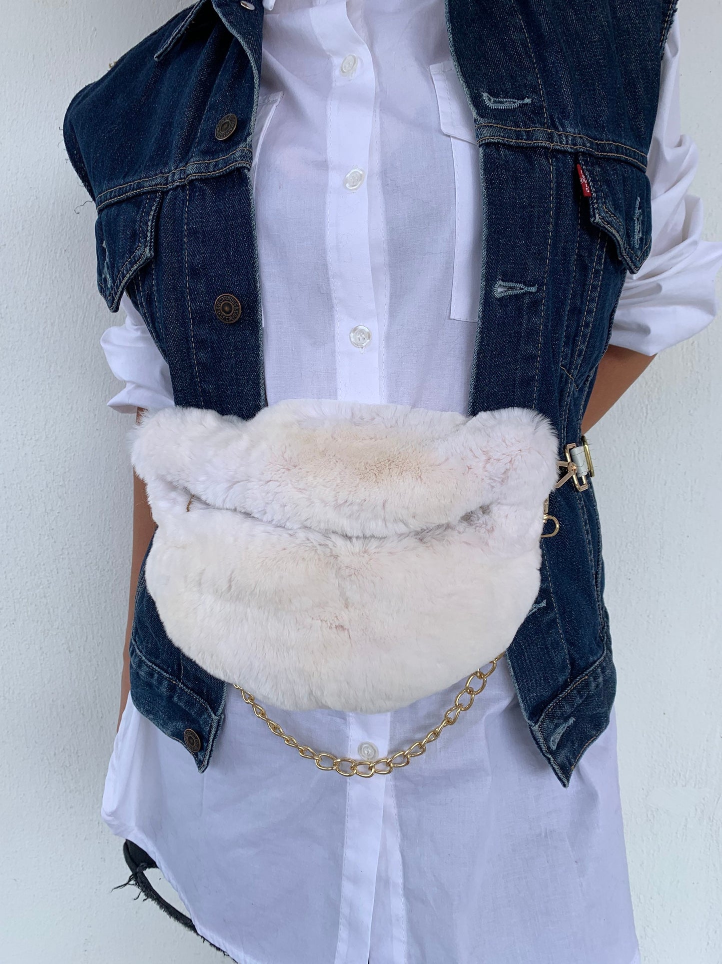 White Rabbit Fur Bumbag with Chain: Luxury Fanny Bag