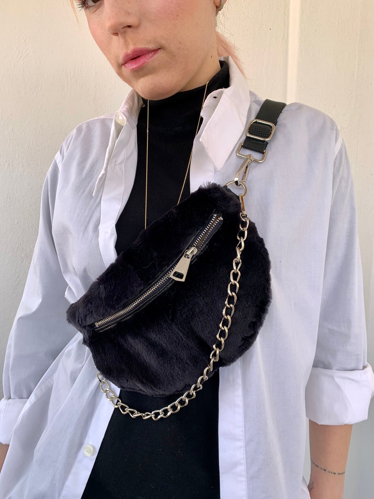 Black Mink Fur Bumbag with Chain: Luxury Fanny Pack