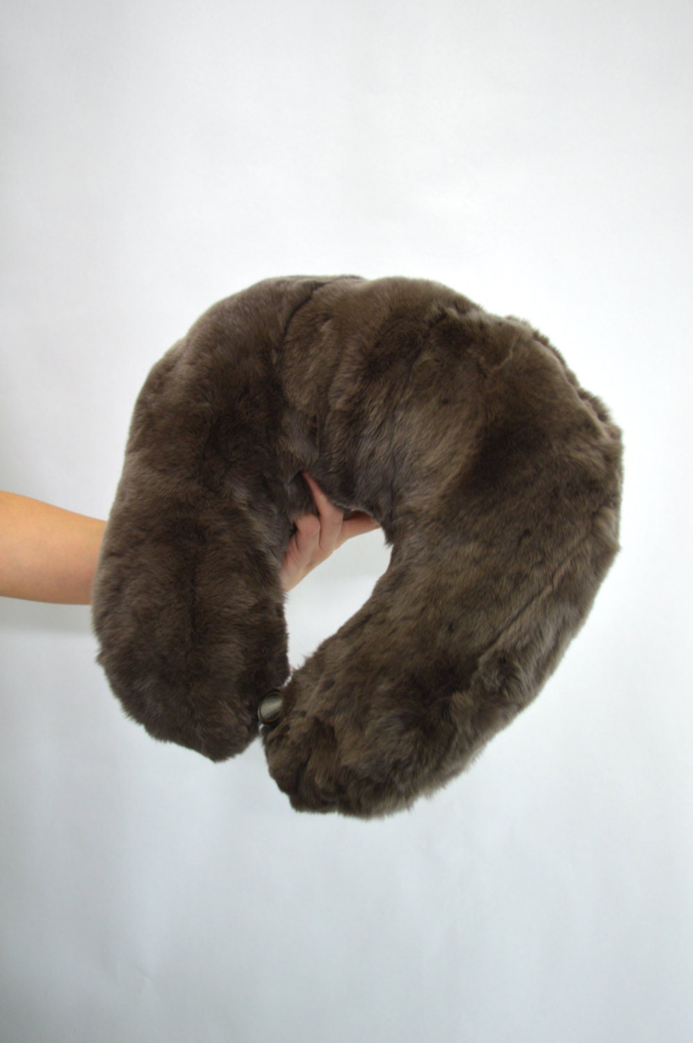 Rex Rabbit Fur Travel Pillow: Ergonomic Neck Support