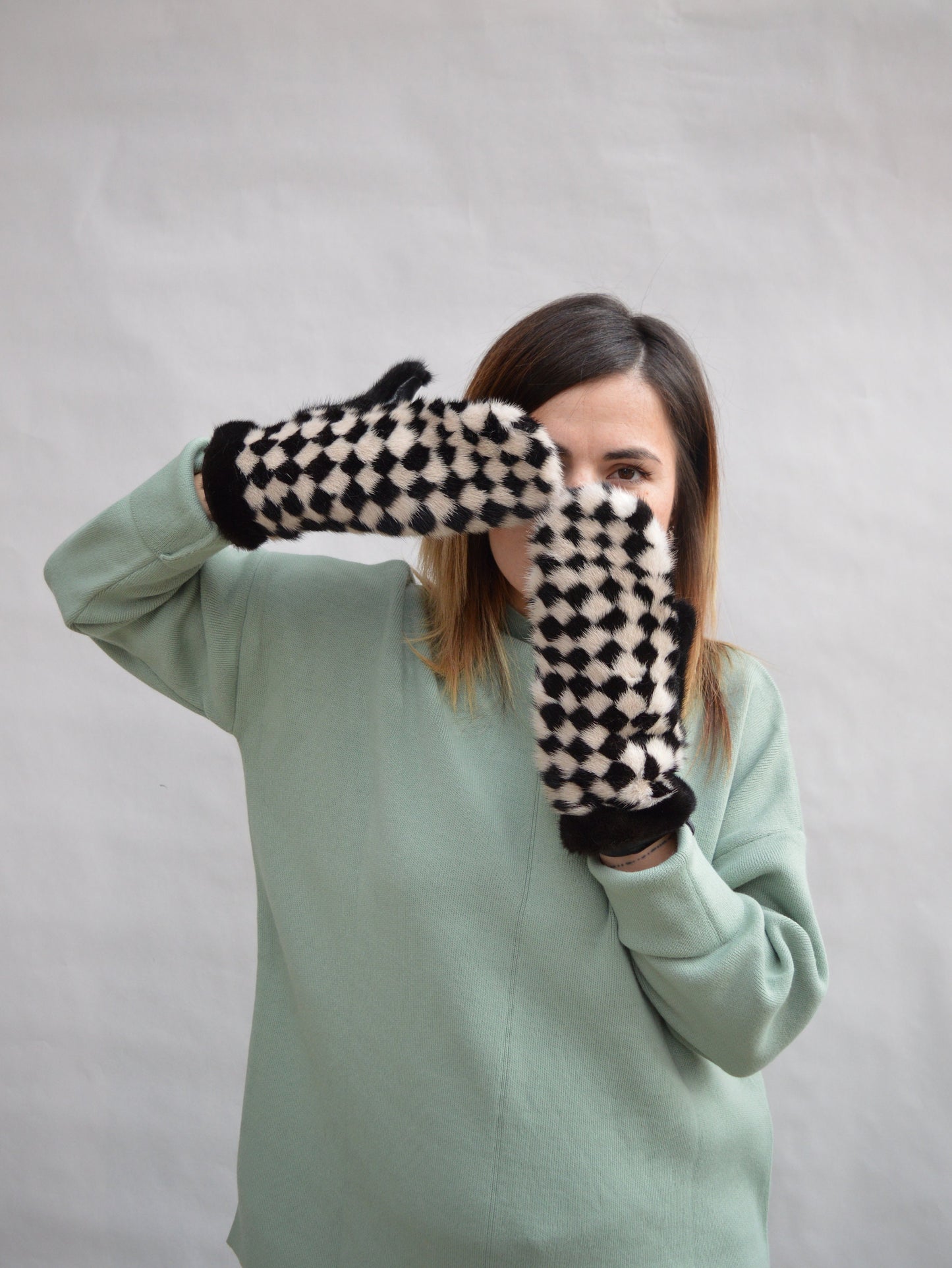 Chess Mink Fur Mittens: Nappa Leather Adjustable String