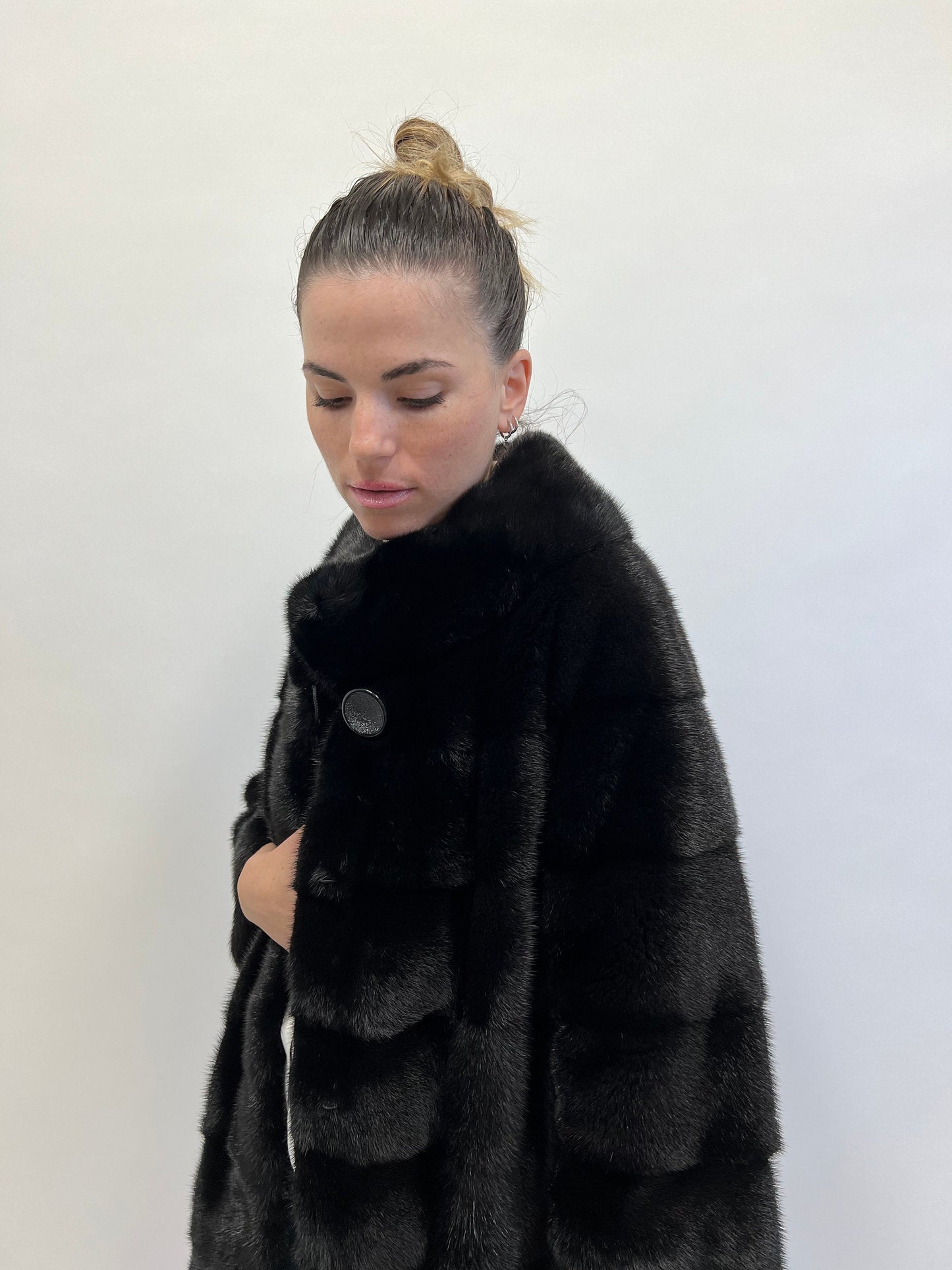 Real Mink Fur Coat: Black Horizontal Full Skin Jacket