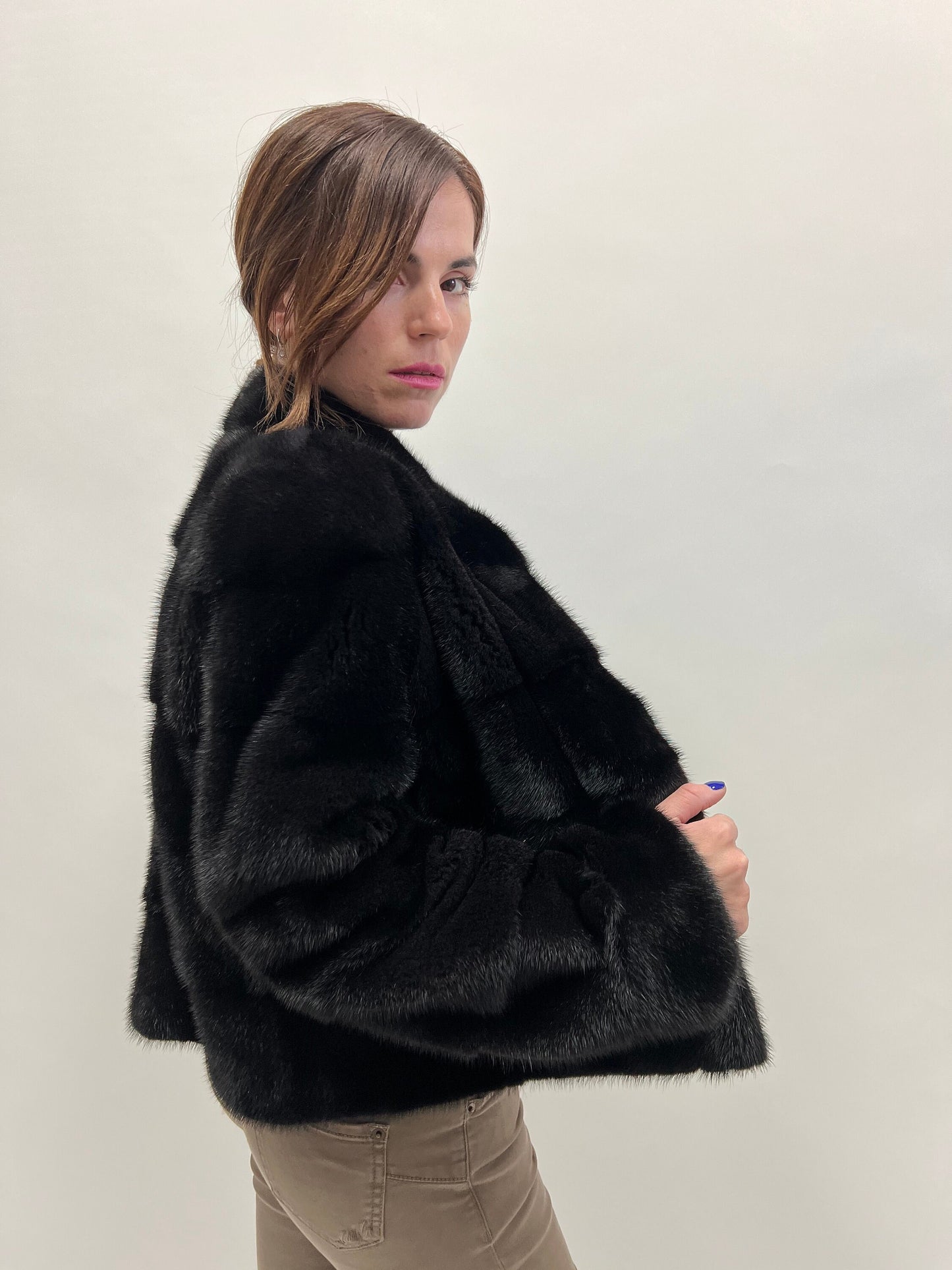 Blackglama Mink Fur Bolero Jacket: Black Horizontal Collar