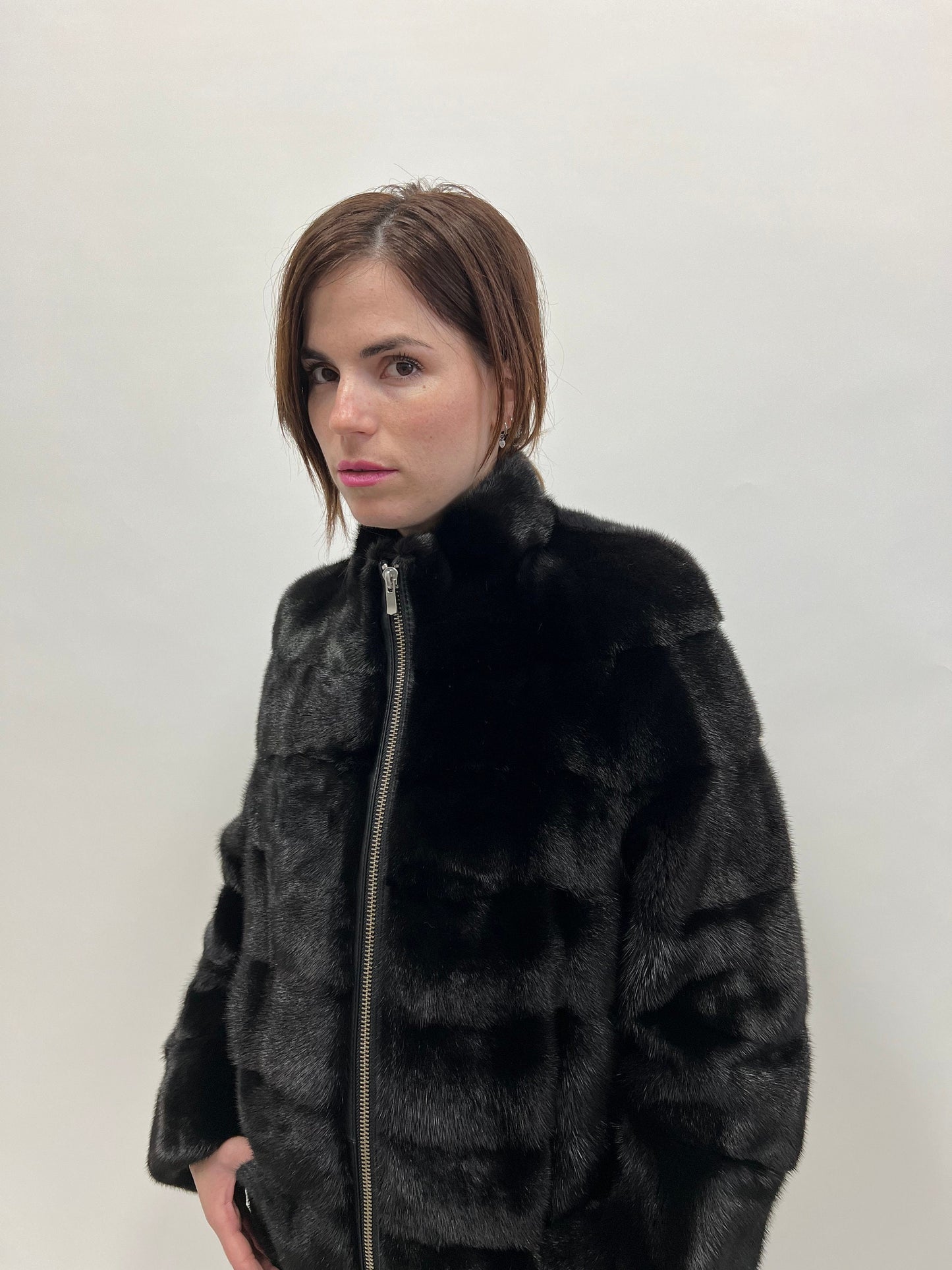 Black Mink Fur Coat: Saga Pelts, Modern Zip-Up Design