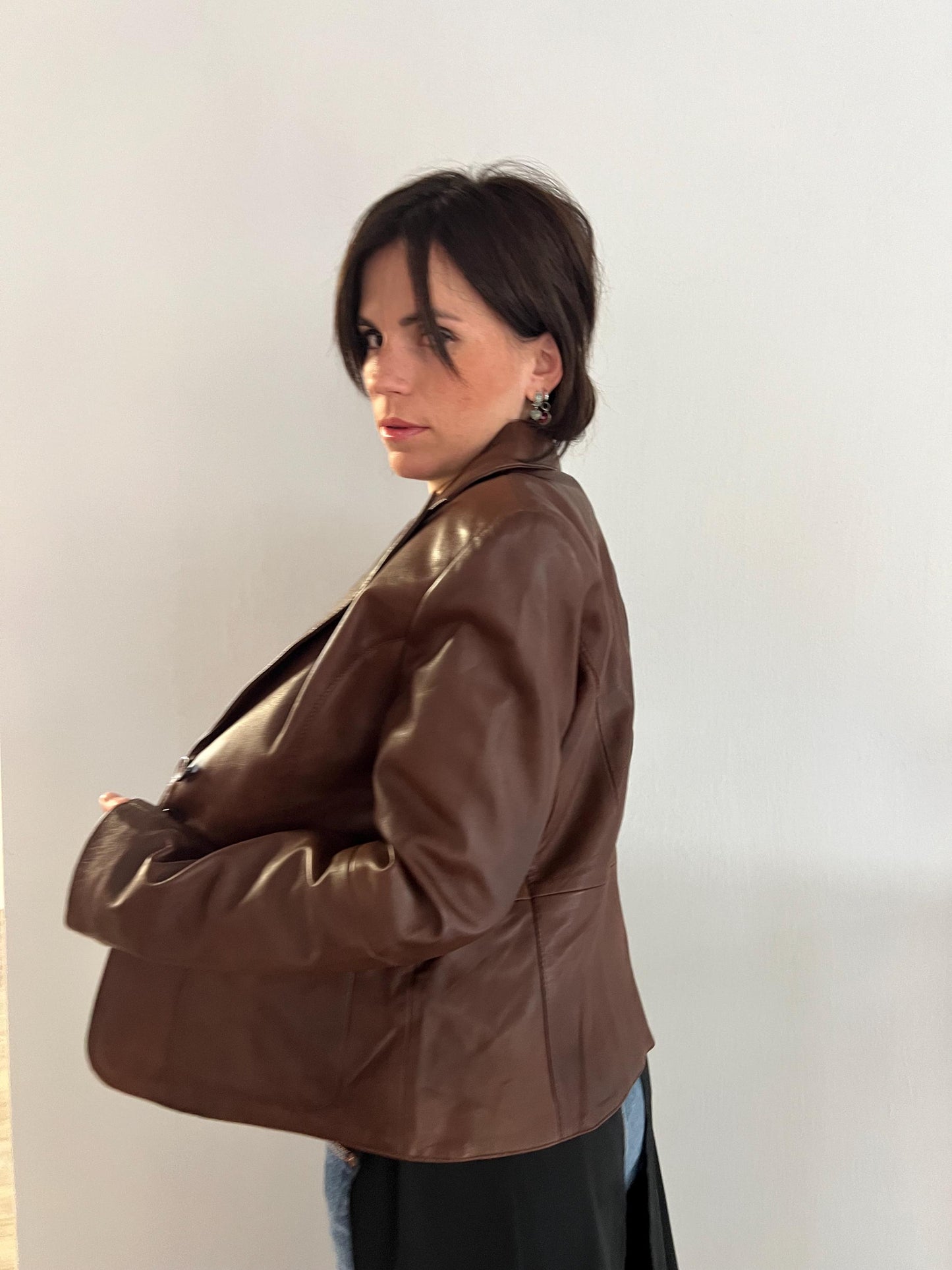Handmade Nappa Lamb Leather Jacket in choco Brown - Fitted leather blazer with button closure.