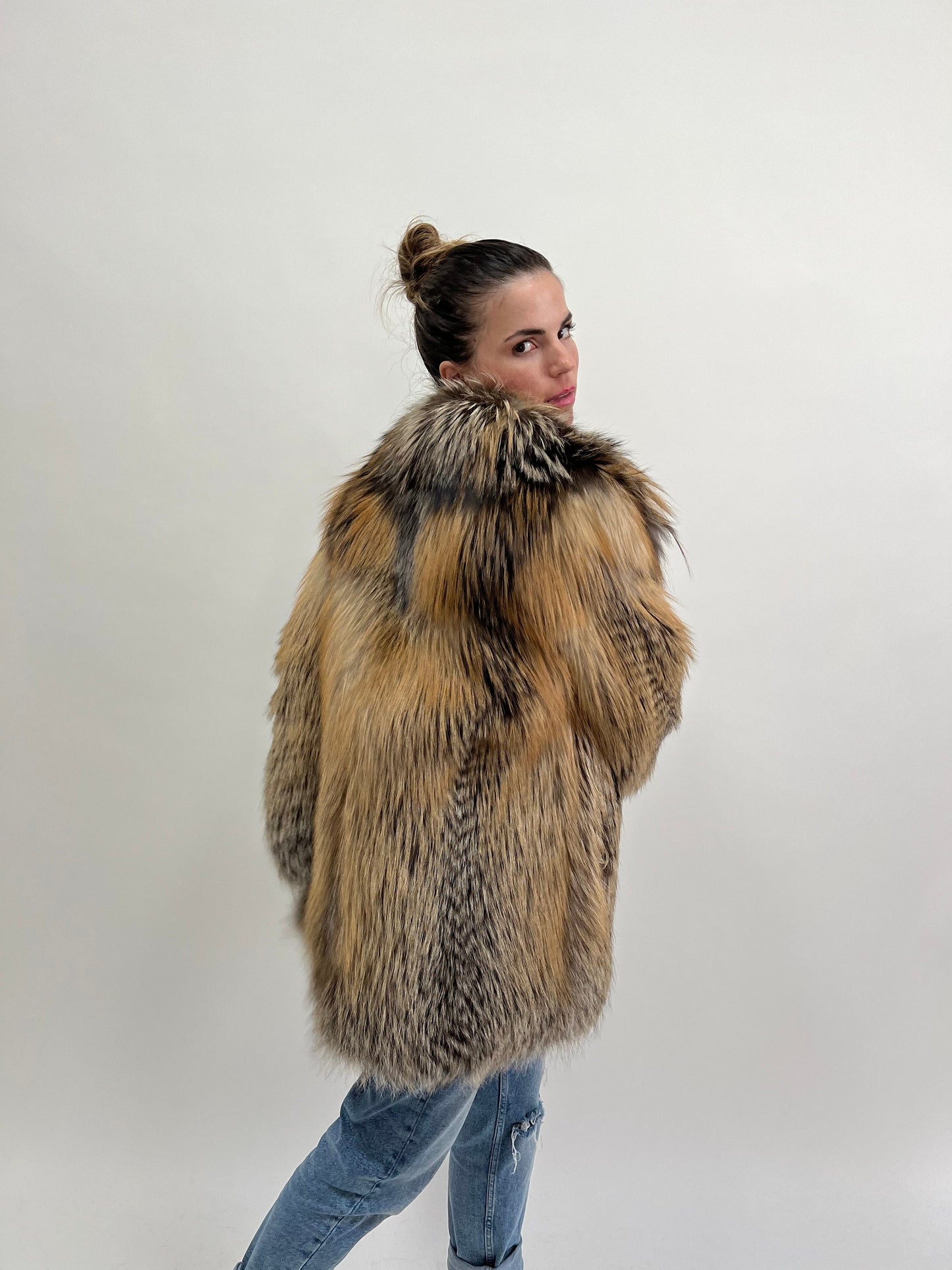 Gold Cross Fox Fur Coat: High Collar Luxury Stroller