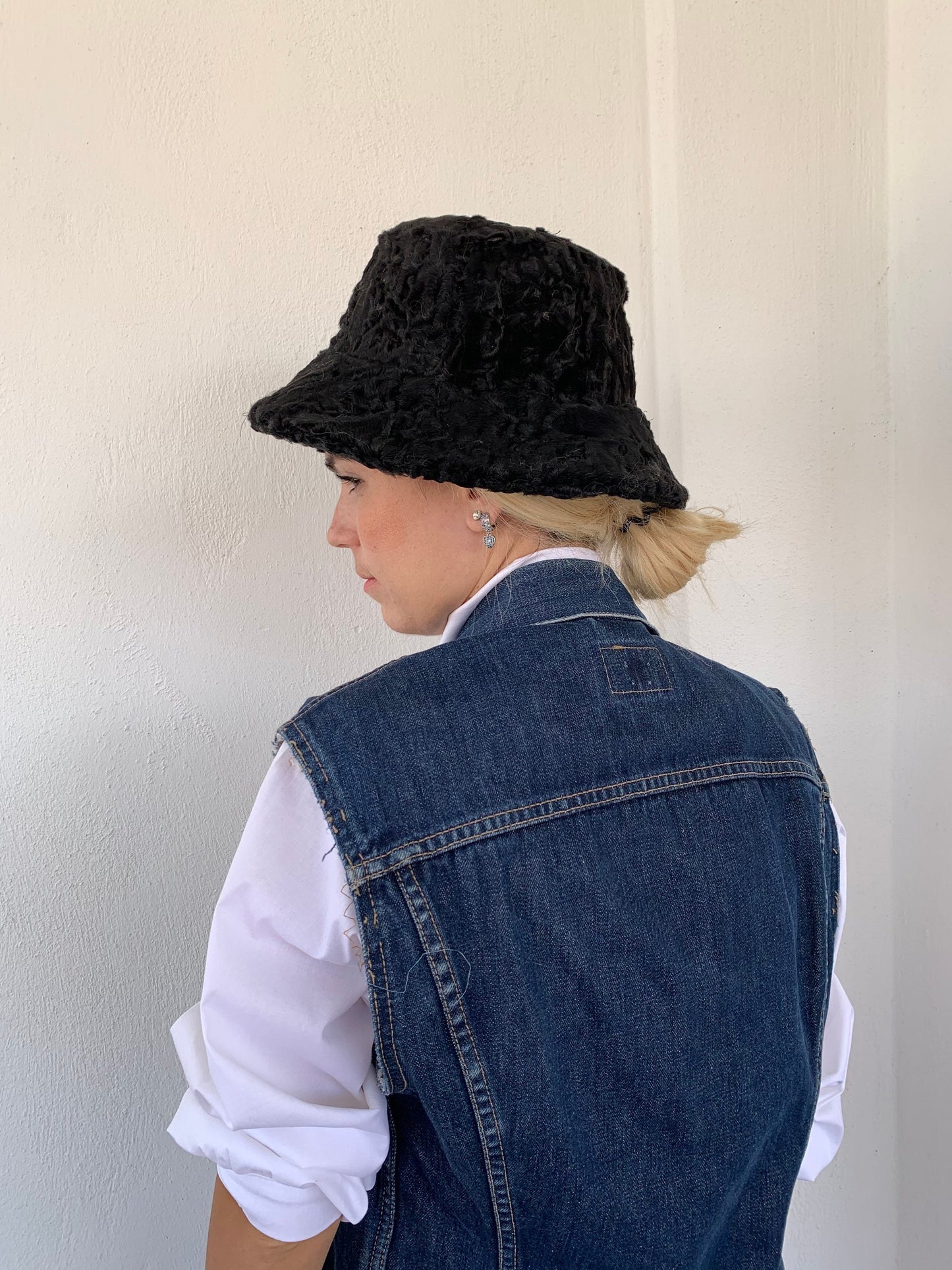 Swakara Lamb Fur Bucket Hat: Black Fisherman's Warmer