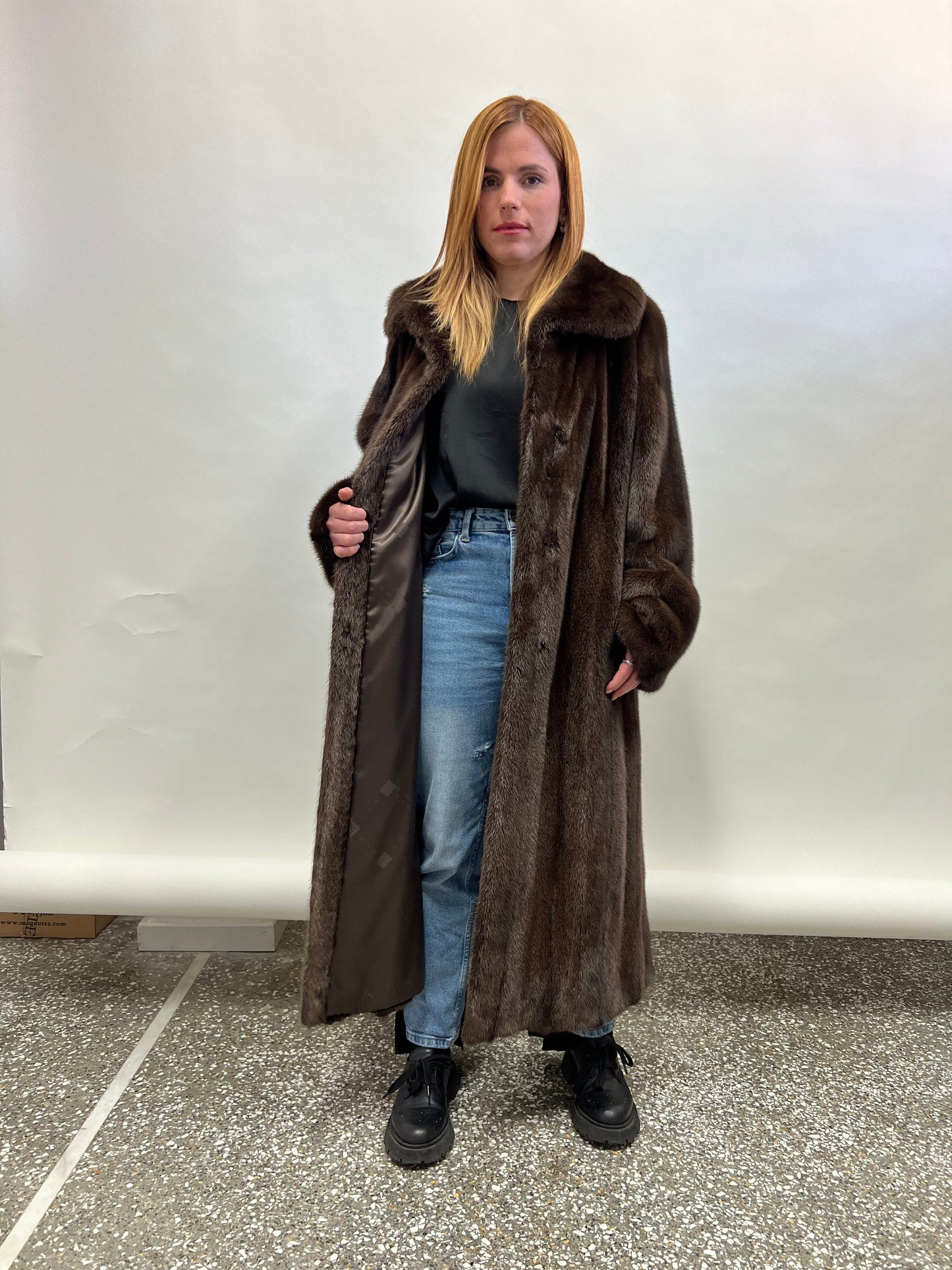 Handmade Brown Mink Fur Coat: Long Collared Stroller, Size Small