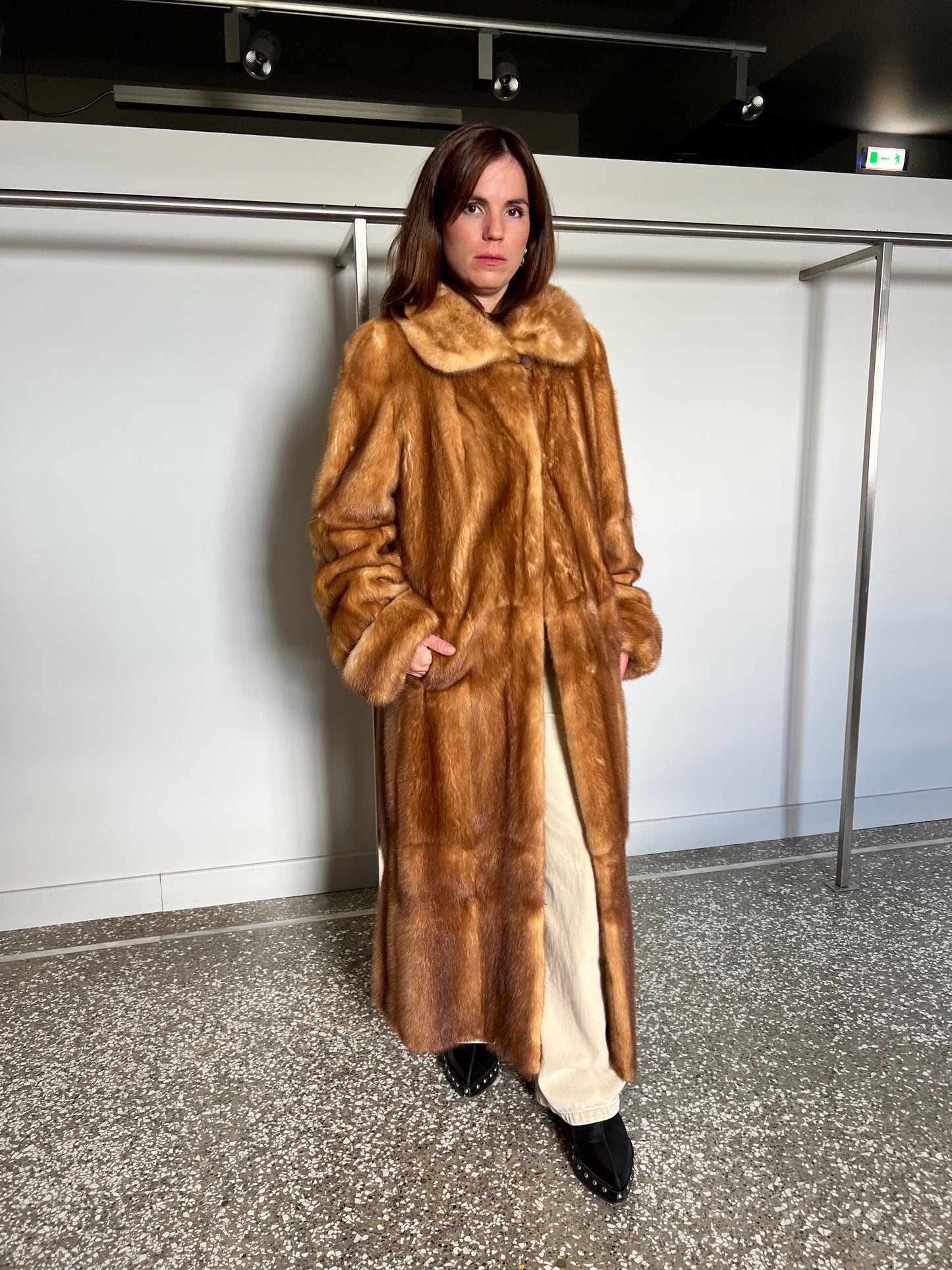 Handmade Golden Mink Fur Coat: Full Length Luxury Saga Stroller