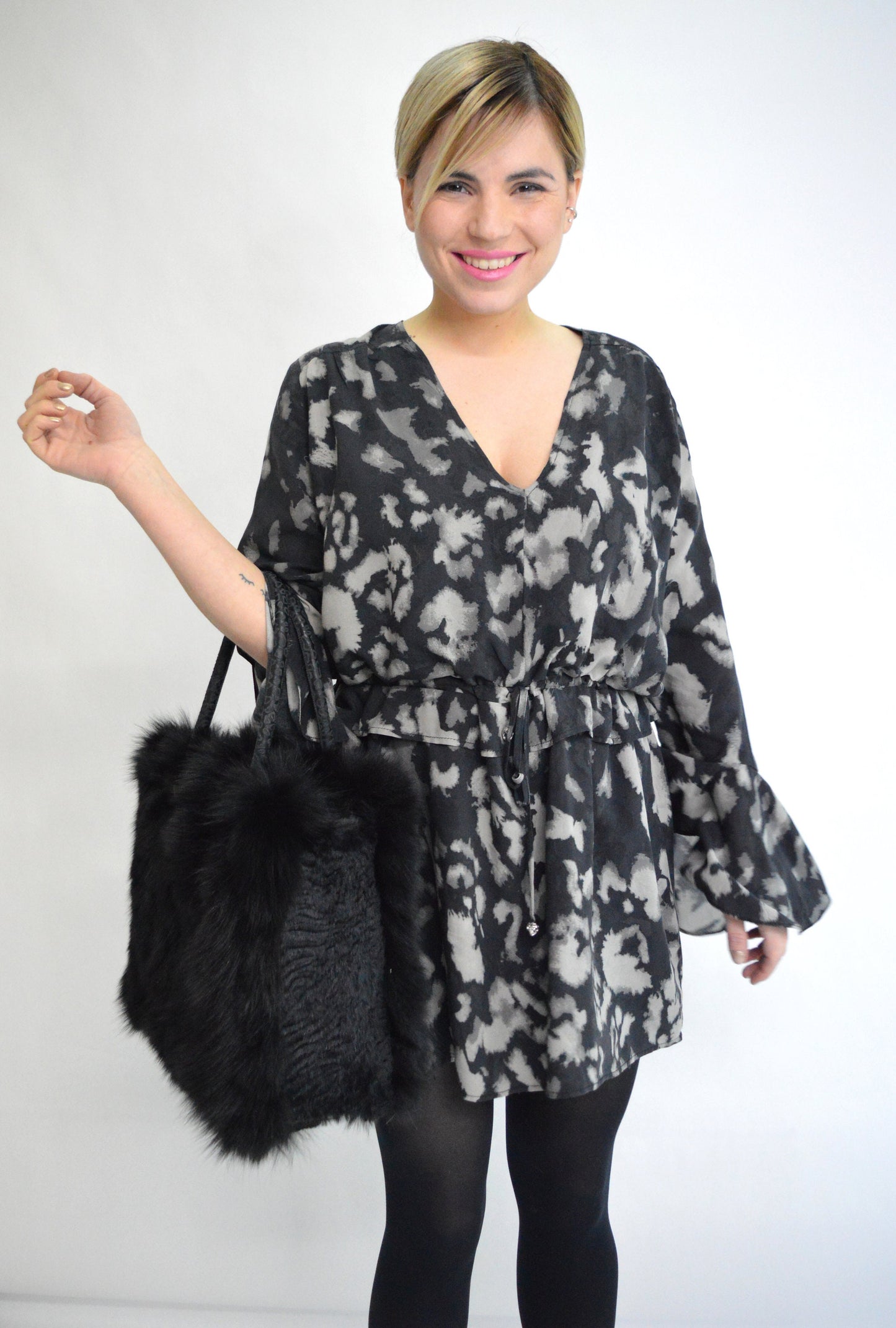 Real Fox Fur Leather Handbag: Fluffy Black Portfolio Bag