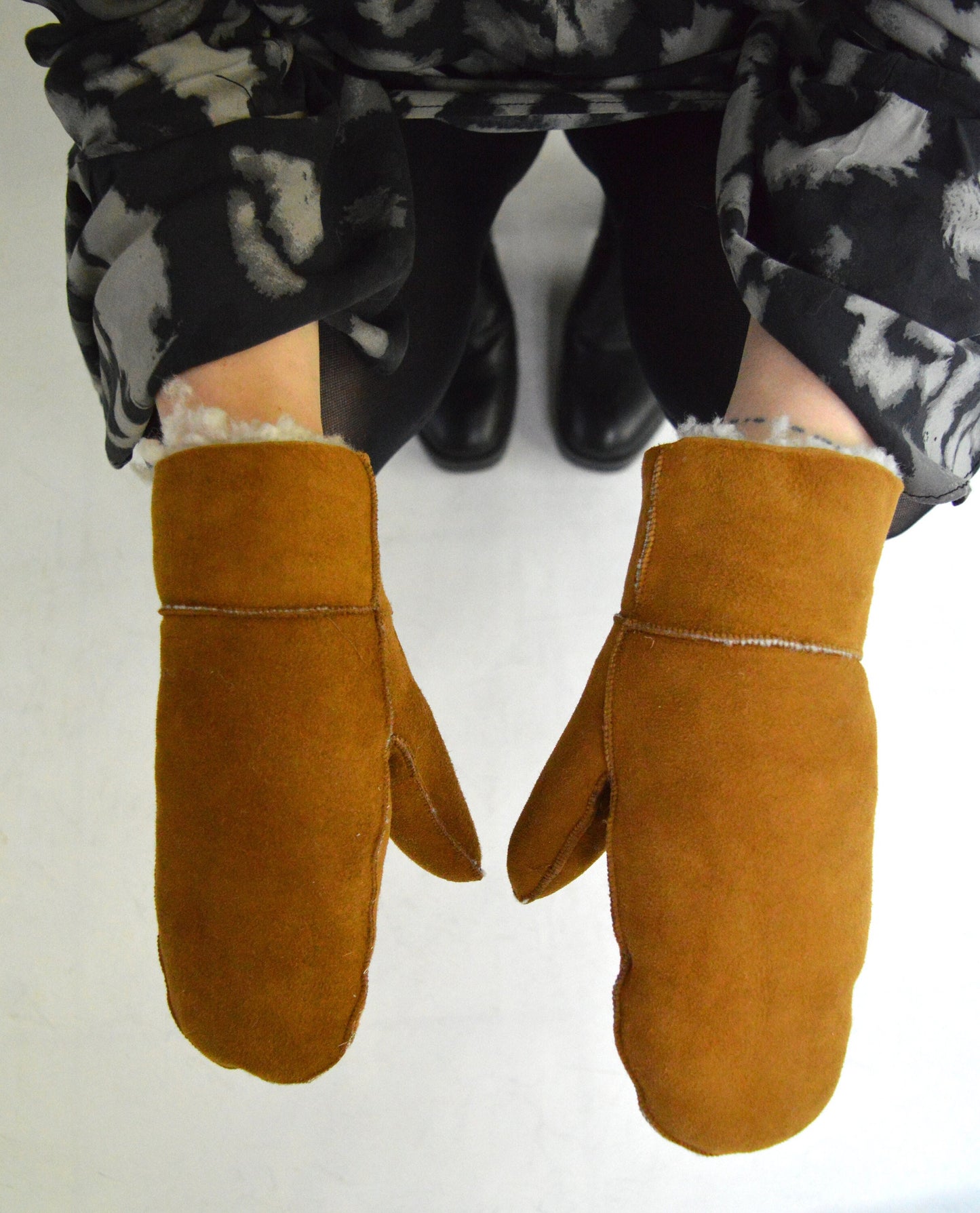 Shearling Mittens: Real Camel Sheepskin Fur Gloves