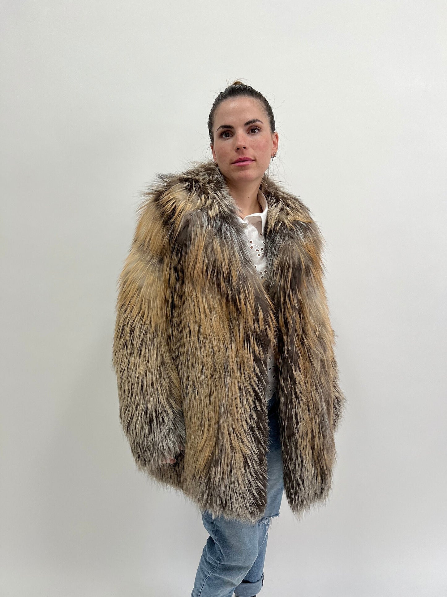 Gold Cross Fox Fur Coat: High Collar Luxury Stroller