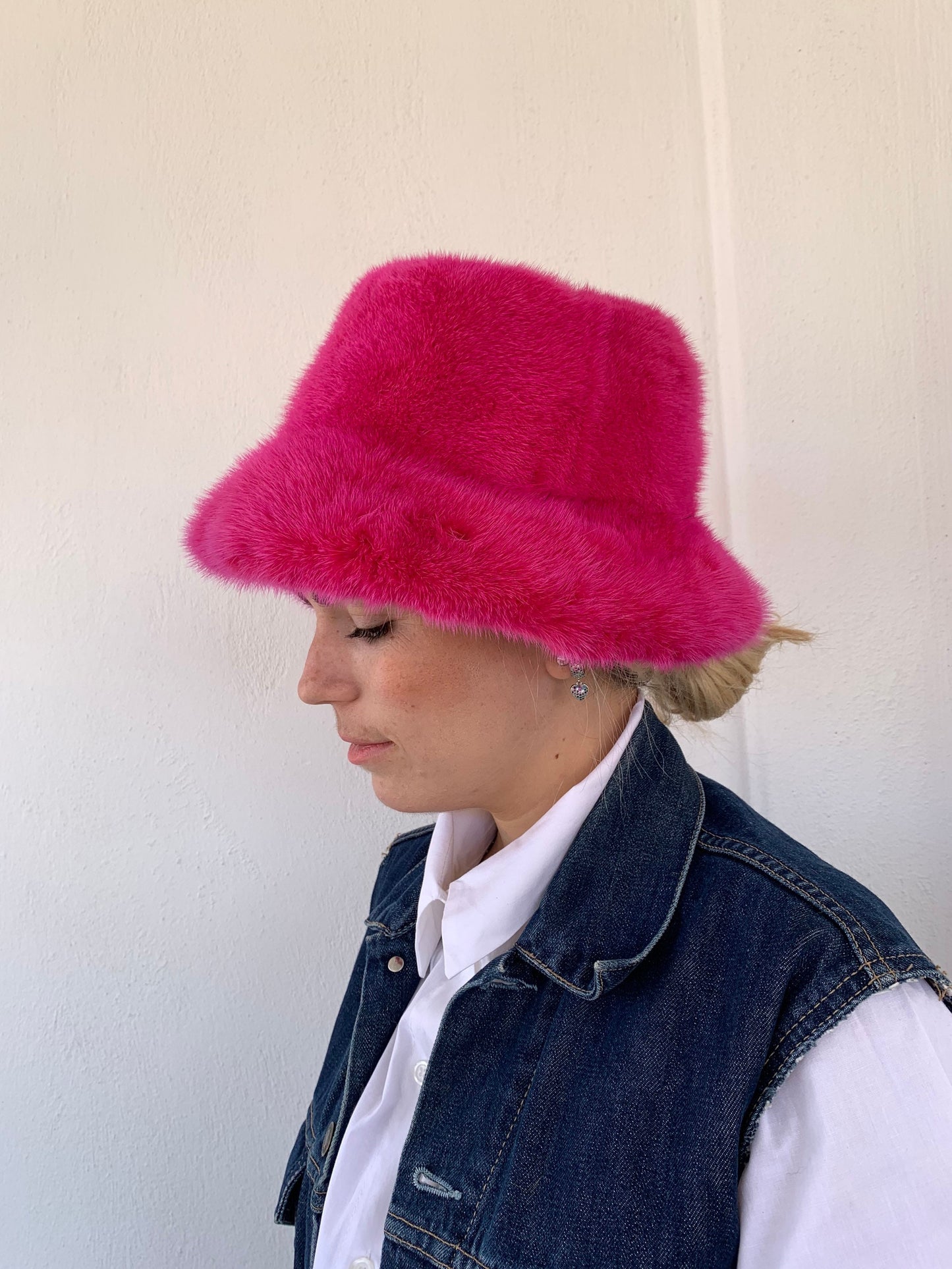 Fuchsia Mink Fur Bucket Hat: Luxury Head Warmer